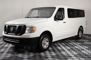 2013 Nissan NV Passenger 3500 HD S 5BZBF0AA0DN200593 2013 Nissan NV Passenger 3500 HD S