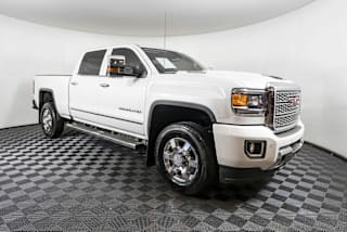 2018 GMC Sierra 3500HD Denali 1GT42YEY0JF245159 2018 GMC Sierra 3500HD Denali