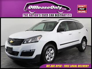 2017 Chevrolet Traverse LS 1GNKRFKD3HJ239816 2017 Chevrolet Traverse LS