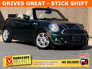 2015 MINI Convertible WMWZP3C56FT299090 2015 MINI Convertible