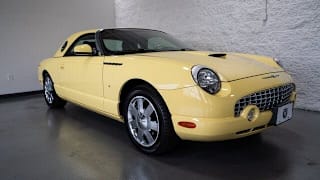 2002 Ford Thunderbird Deluxe 1FAHP60AX2Y105892 2002 Ford Thunderbird Deluxe
