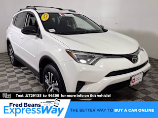 2018 Toyota RAV4 JTMBFREV1JJ729135 2018 Toyota RAV4