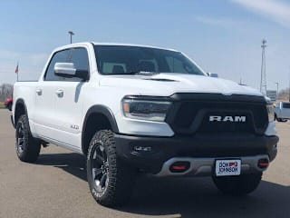 2020 Ram Pickup 1500 1C6SRFLT2LN137821 2020 Ram Pickup 1500