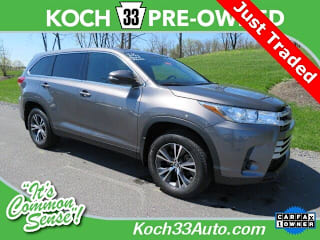 2019 Toyota Highlander LE 5TDBZRFHXKS985908 2019 Toyota Highlander LE