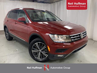 2019 Volkswagen Tiguan 2.0T SEL 4Motion 3VV2B7AX7KM051388 2019 Volkswagen Tiguan 2.0T SEL 4Motion