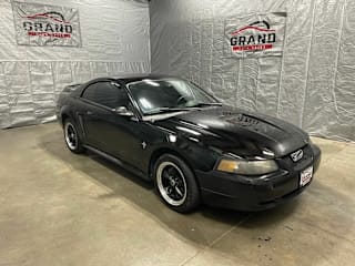 2000 Ford Mustang Base 1FAFP404XYF184698 2000 Ford Mustang Base