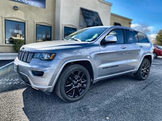 2017 Jeep Grand Cherokee Laredo 1C4RJFAG9HC721690 2017 Jeep Grand Cherokee Laredo