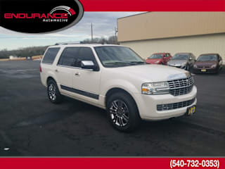 2010 Lincoln Navigator Base 5LMJJ2J59AEJ05690 2010 Lincoln Navigator Base