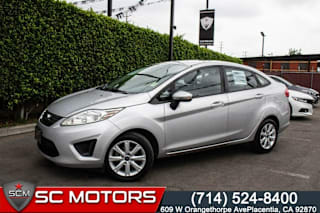 2013 Ford Fiesta SE 3FADP4BJ9DM141393 2013 Ford Fiesta SE