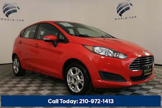 2015 Ford Fiesta SE 3FADP4EJ9FM111194 2015 Ford Fiesta SE
