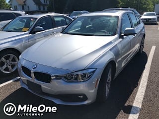 2018 BMW 3 Series 320i xDrive WBA8E5G54JNV01784 2018 BMW 3 Series 320i xDrive