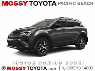 2017 Toyota RAV4 JTMNFREV9HD102947 2017 Toyota RAV4