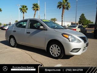 2015 Nissan Versa 1.6 S 3N1CN7AP7FL800487 2015 Nissan Versa 1.6 S