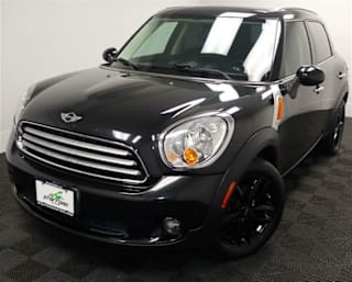 2012 MINI Cooper Countryman Base WMWZB3C54CWM05061 2012 MINI Cooper Countryman Base