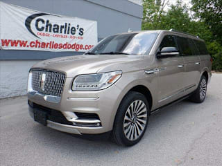 2019 Lincoln Navigator L Reserve 5LMJJ3LT0KEL00788 2019 Lincoln Navigator L Reserve