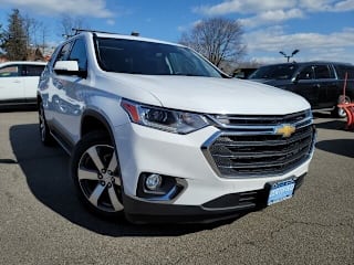 2018 Chevrolet Traverse LT Leather 1GNEVHKW0JJ215453 2018 Chevrolet Traverse LT Leather