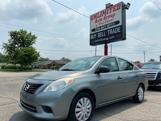 2013 Nissan Versa 1.6 S 3N1CN7AP8DL868651 2013 Nissan Versa 1.6 S