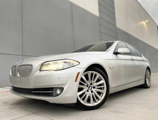 2011 BMW 5 Series WBAFR9C58BC617897 2011 BMW 5 Series
