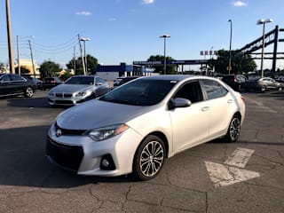 2016 Toyota Corolla 5YFBURHE9GP407946 2016 Toyota Corolla