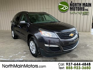 2017 Chevrolet Traverse LS 1GNKRFED3HJ245871 2017 Chevrolet Traverse LS