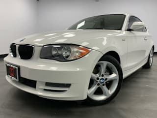 2011 BMW 1 Series WBAUP7C5XBVP22026 2011 BMW 1 Series