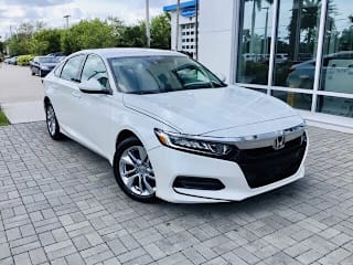 2019 Honda Accord 1HGCV1F17KA006784 2019 Honda Accord
