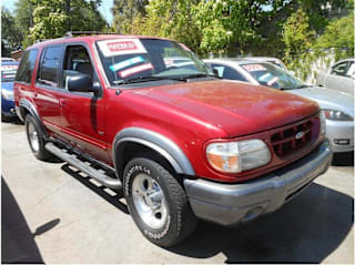 2000 Ford Explorer XLT 1FMDU73E2YZB16258 2000 Ford Explorer XLT