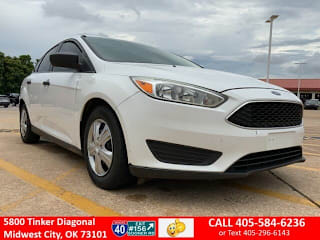2017 Ford Focus S 1FADP3E2XHL276811 2017 Ford Focus S