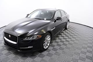 2017 Jaguar XJ R-Sport SAJWJ1CD9H8W06651 2017 Jaguar XJ R-Sport