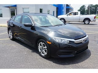 2018 Honda Civic LX 2HGFC2F52JH582021 2018 Honda Civic LX