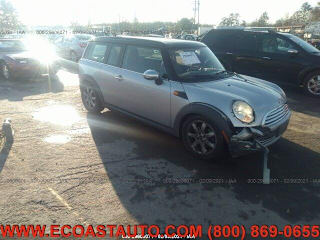 2009 MINI Cooper Clubman Base WMWML33569TN68554 2009 MINI Cooper Clubman Base