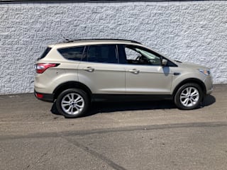 2018 Ford Escape 1FMCU0HD1JUB40539 2018 Ford Escape