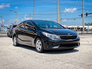 2017 Kia Forte LX 3KPFK4A74HE085595 2017 Kia Forte LX