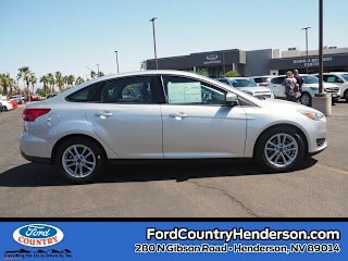 2018 Ford Focus SE 1FADP3F23JL287735 2018 Ford Focus SE