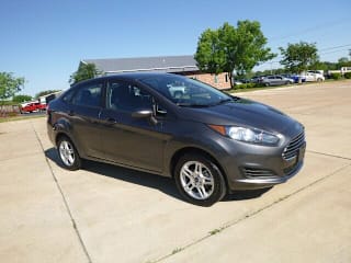 2019 Ford Fiesta SE 3FADP4BJ5KM131747 2019 Ford Fiesta SE