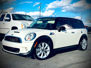 2011 MINI Cooper Clubman WMWZG3C59BTY37226 2011 MINI Cooper Clubman