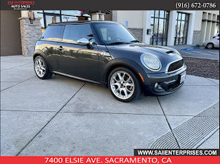 2011 MINI Cooper S WMWSV3C51BTY20427 2011 MINI Cooper S