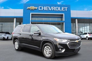 2018 Chevrolet Traverse LT Cloth 1GNEVGKWXJJ212330 2018 Chevrolet Traverse LT Cloth