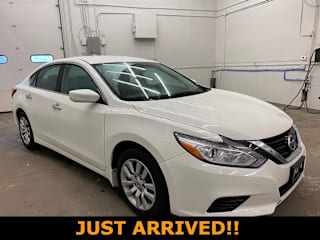 2017 Nissan Altima 1N4AL3AP5HC472798 2017 Nissan Altima