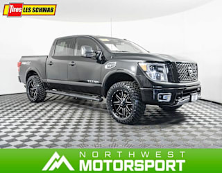 2017 Nissan Titan PRO-4X 1N6AA1E57HN508361 2017 Nissan Titan PRO-4X