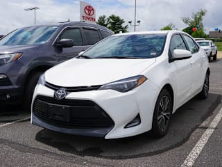 2018 Toyota Corolla LE 2T1BURHE9JC106486 2018 Toyota Corolla LE
