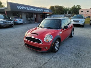 2011 MINI Cooper S WMWSV3C59BTY10700 2011 MINI Cooper S