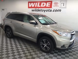 2016 Toyota Highlander XLE 5TDJKRFH0GS246960 2016 Toyota Highlander XLE