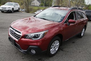 2018 Subaru Outback 2.5i Premium 4S4BSACC2J3381909 2018 Subaru Outback 2.5i Premium