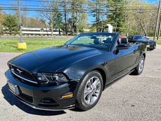 2014 Ford Mustang V6 Premium 1ZVBP8EM4E5222241 2014 Ford Mustang V6 Premium