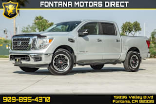 2017 Nissan Titan SV 1N6AA1EJ3HN564410 2017 Nissan Titan SV
