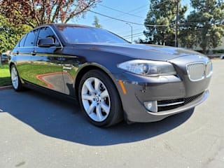 2011 BMW 5 Series 550i xDrive WBAFU9C56BC785729 2011 BMW 5 Series 550i xDrive