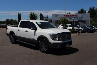 2018 Nissan Titan Platinum Reserve 1N6AA1E62JN511490 2018 Nissan Titan Platinum Reserve