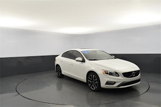 2018 Volvo S60 T5 Dynamic YV140MTL1J2454305 2018 Volvo S60 T5 Dynamic