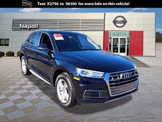 2018 Audi Q5 2.0T quattro Premium WA1ANAFY5J2027784 2018 Audi Q5 2.0T quattro Premium